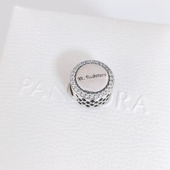 Pandora Mt. Rushmore National Memorial Exclusive Charm Bead Sterling Silver - Picture 5 of 6